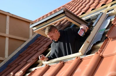 Pose de fenêtres de toit Velux à Nantiat